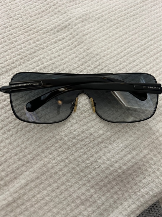 Burberry Shield Sunglasses Y2K Semi Rim Black Grey Lens Minimalist w Case - Picture 2 of 10